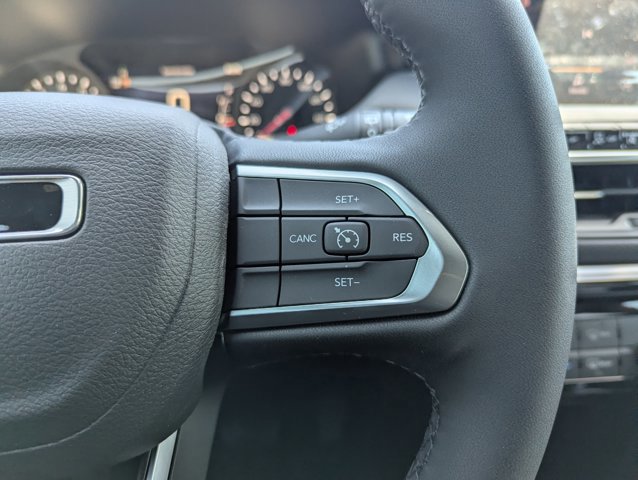 New 2026 Jeep Compass Latitude AWD/4WD image 14