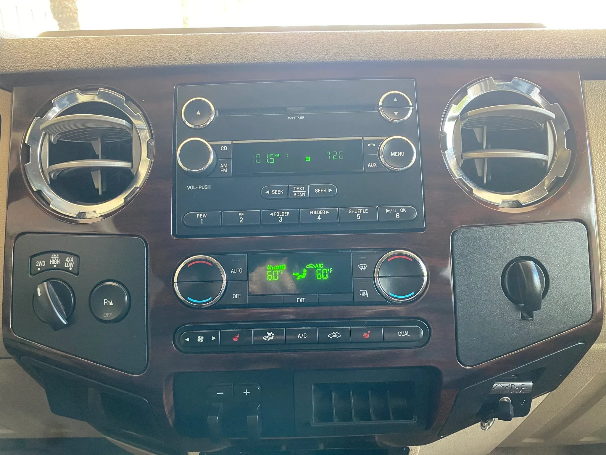Used 2009 Ford F250 Lariat AWD/4WD image 26