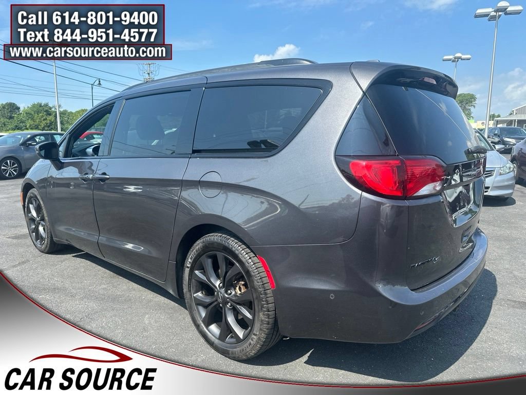 Used 2019 Chrysler Pacifica Limited w/ Advanced Safetytec Group FWD image 5