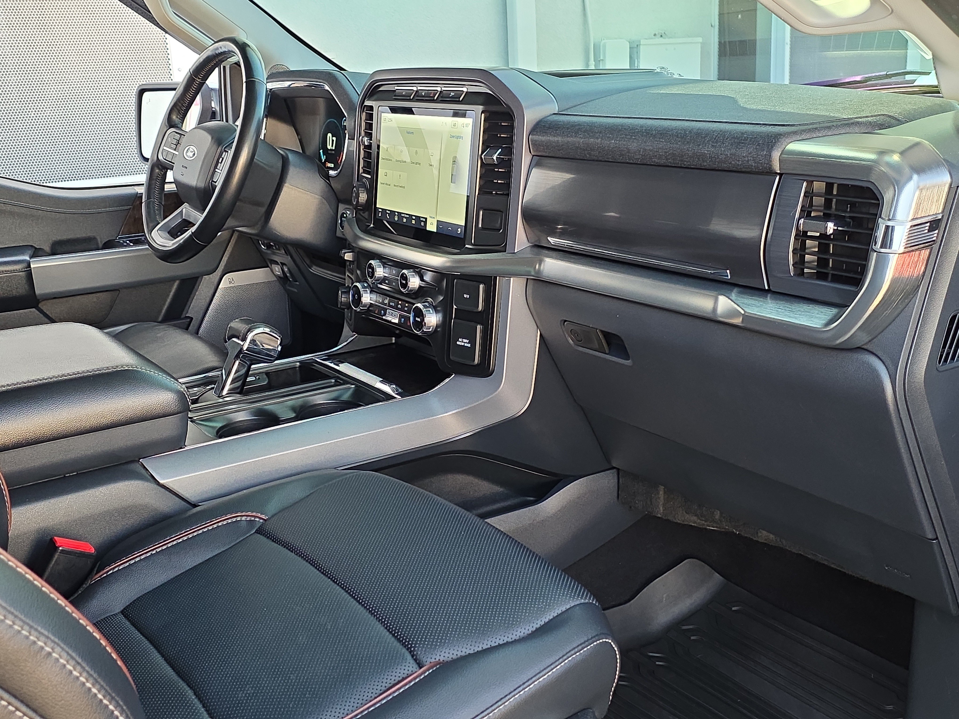 Used 2023 Ford F150 Lariat w/ Equipment Group 502A High AWD/4WD image 37