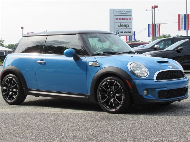 Used 2013 MINI Cooper S FWD image 1