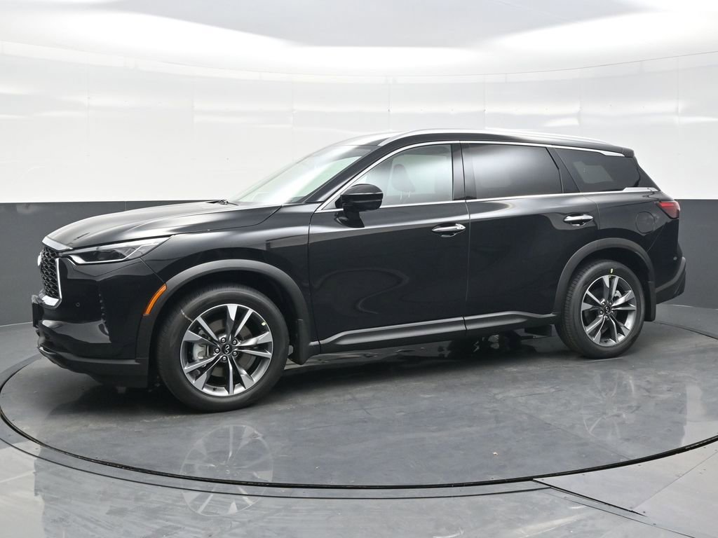 Certified 2025 INFINITI QX60 Luxe w/ Vision Package image 3