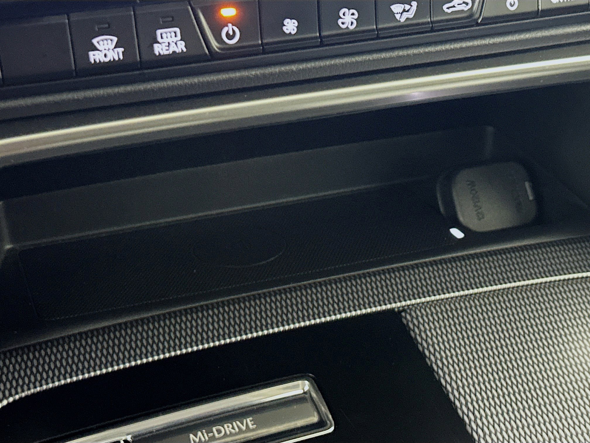 Used 2025 MAZDA CX-90 3.3 Turbo w/ Premium Sport Pkg image 26