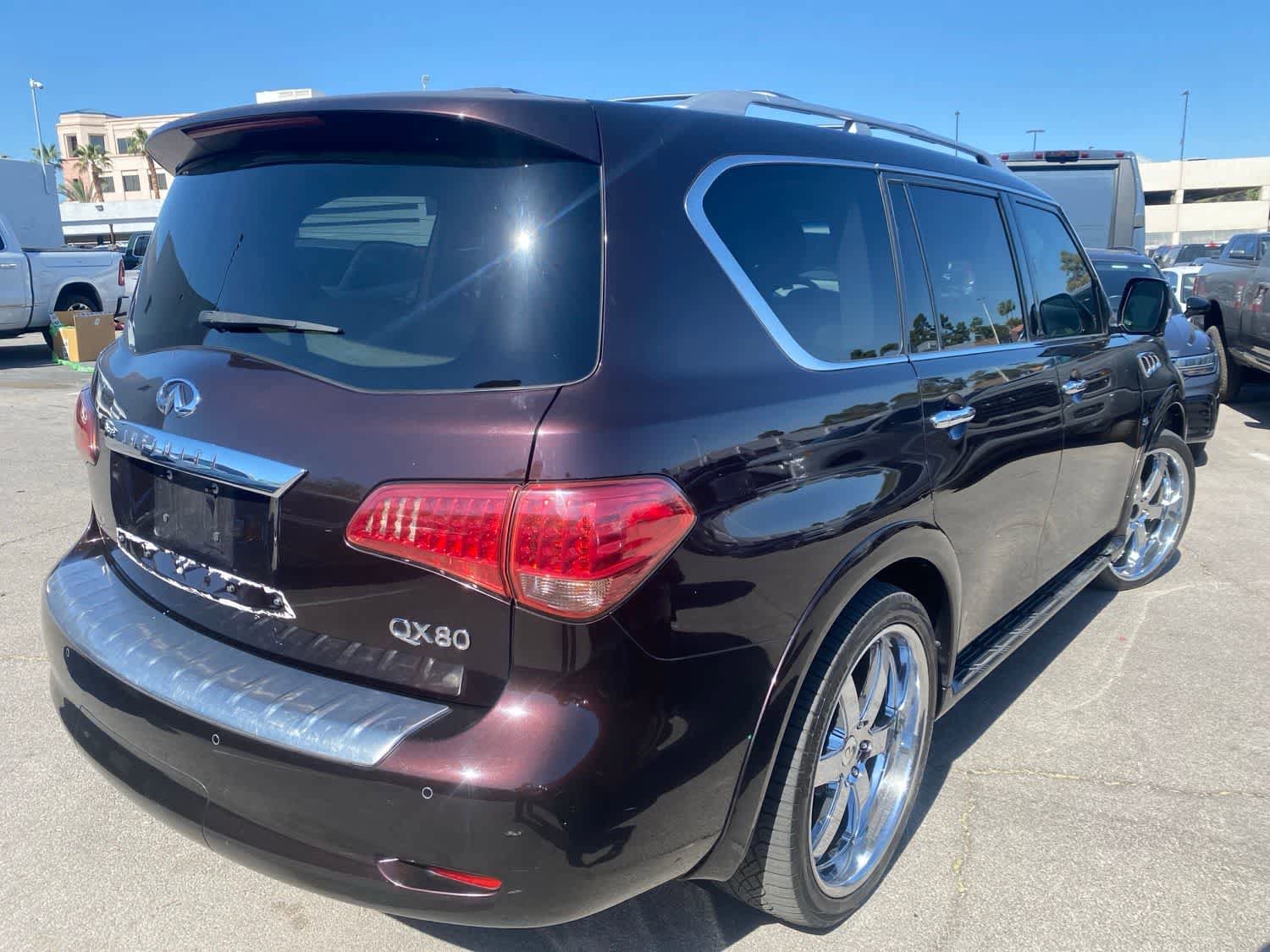 Used 2015 INFINITI QX80 4WD w/ 22" Wheel Package image 6
