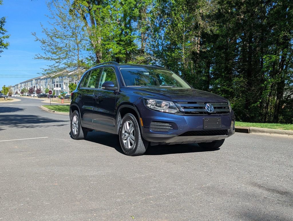 Used 2016 Volkswagen Tiguan S image 14