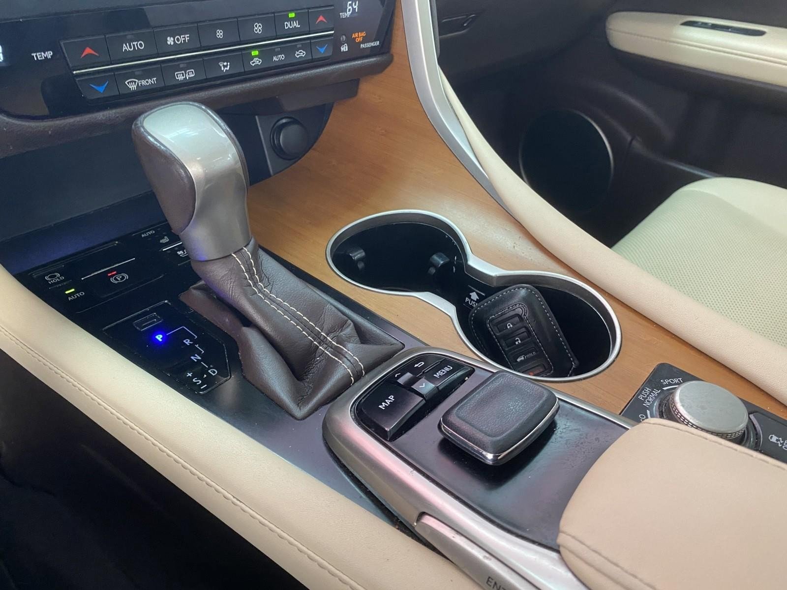Used 2019 Lexus RX 350 AWD w/ Navigation Package image 24