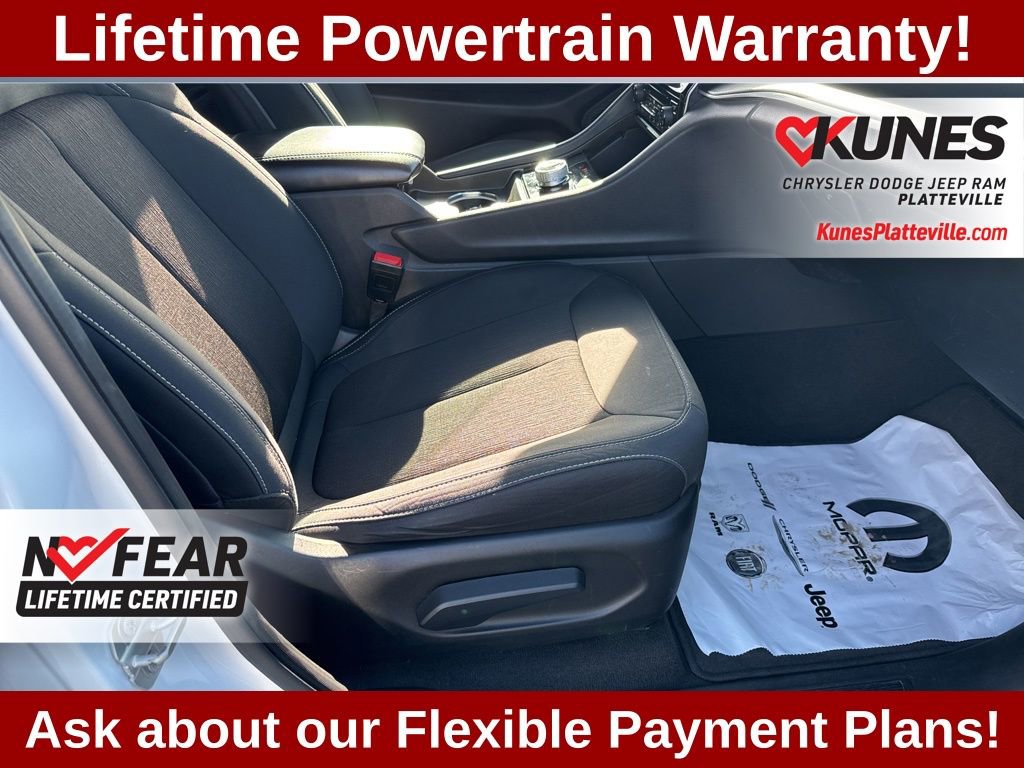 Used 2024 Jeep Grand Cherokee L Laredo image 29