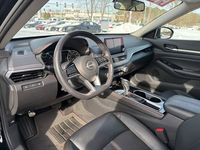 Used 2024 Nissan Altima 2.5 SR image 9
