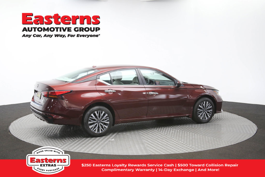 Used 2023 Nissan Altima 2.5 SV AWD/4WD image 43