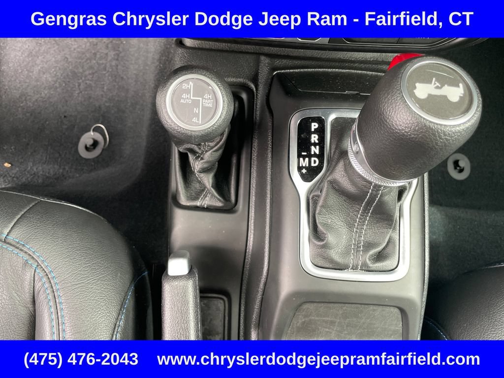 Used 2024 Jeep Wrangler Unlimited AWD/4WD image 55