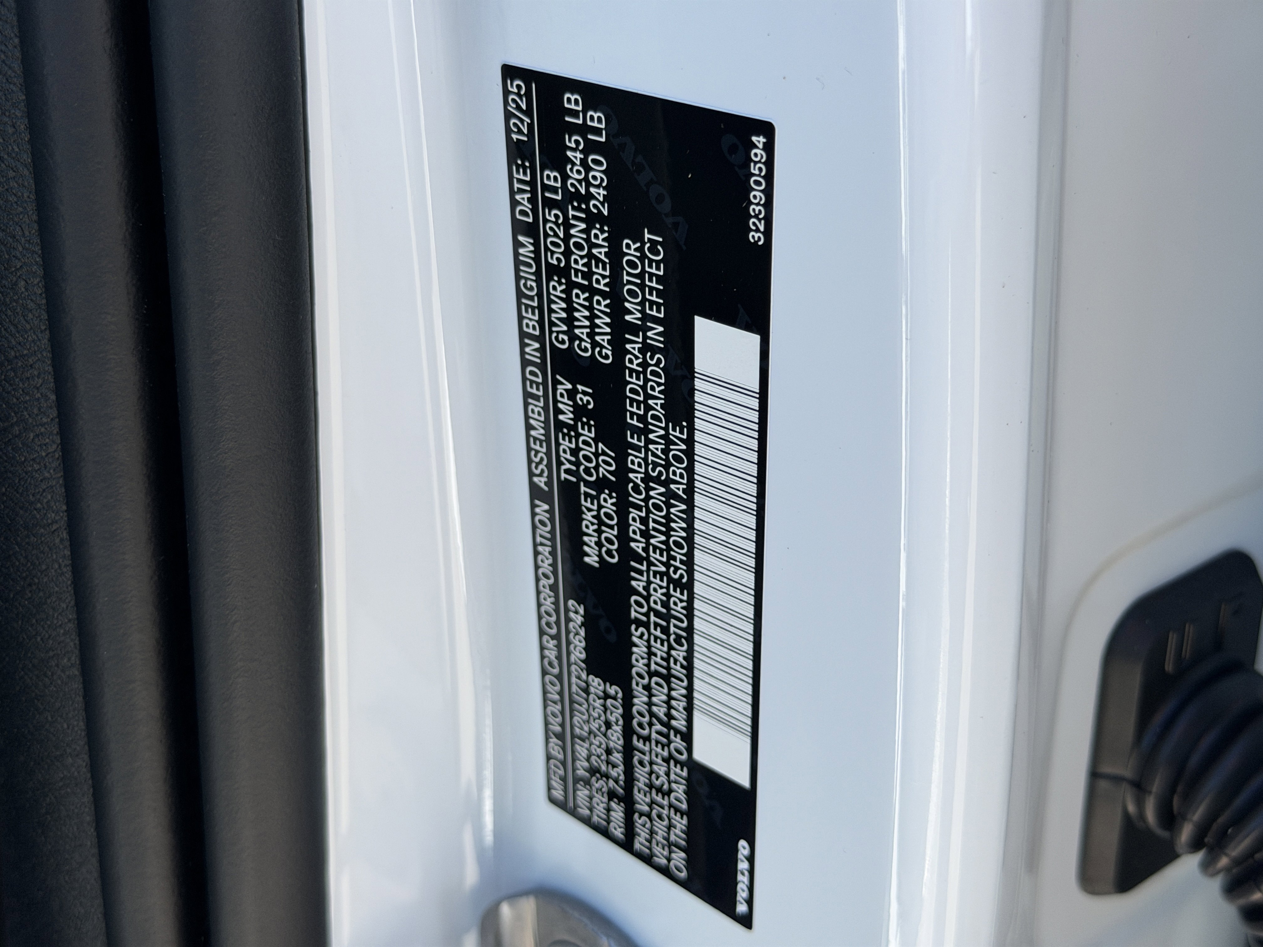 New 2026 Volvo XC40 B5 Core w/ Protection Package image 35