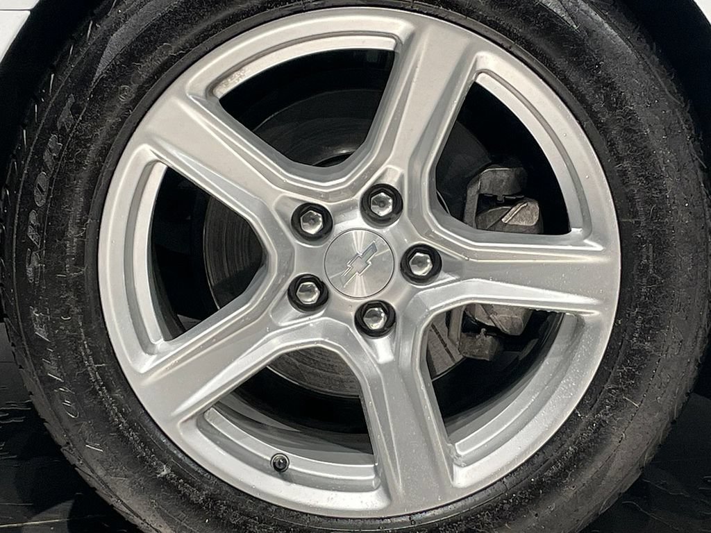 Used 2019 Chevrolet Camaro LT RWD image 13