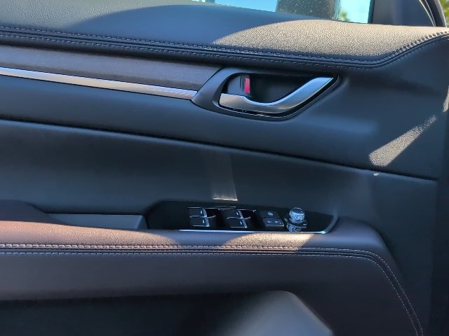 New 2025 MAZDA CX-5 Signature image 10