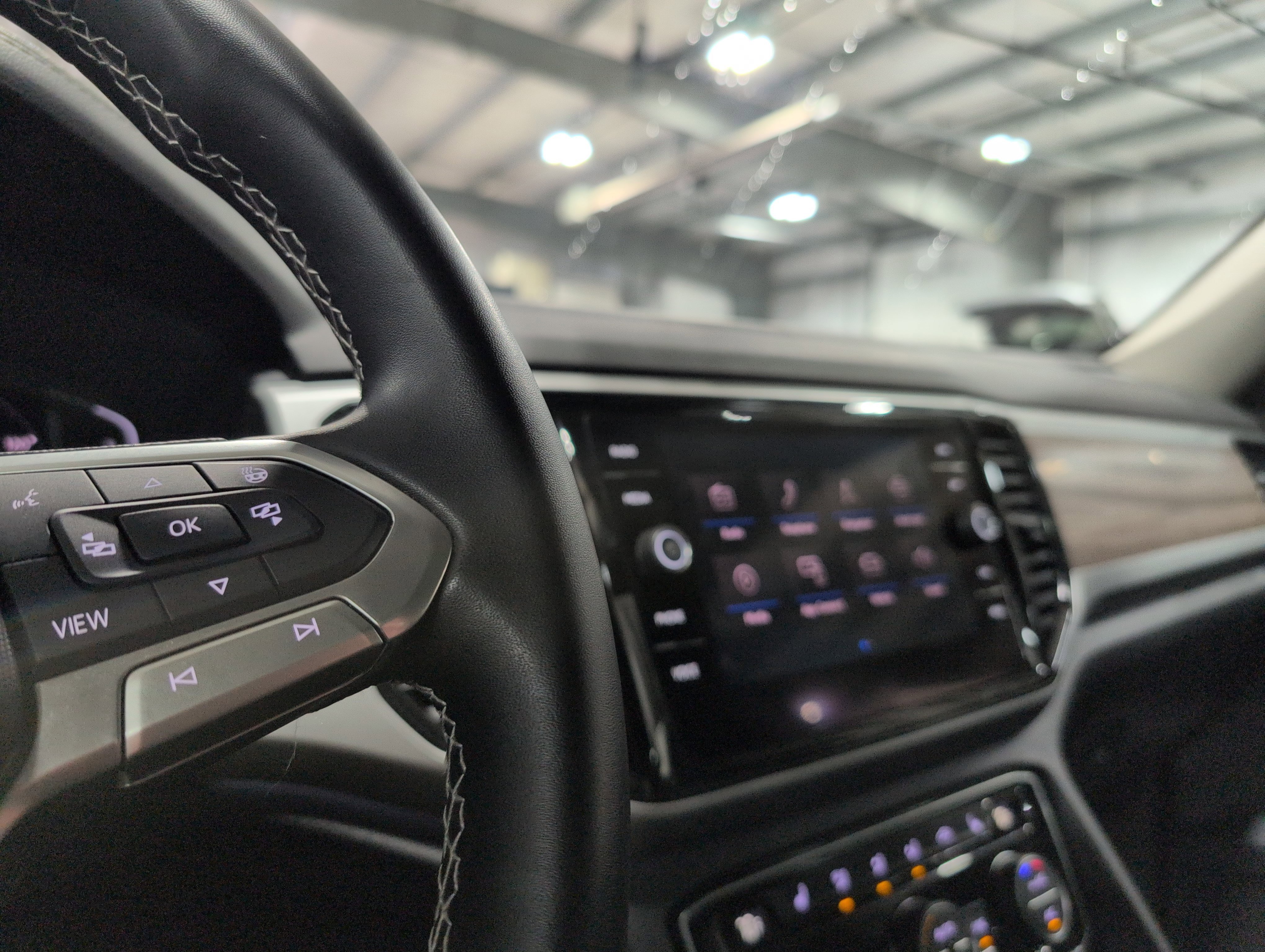 Used 2022 Volkswagen Atlas SEL image 22