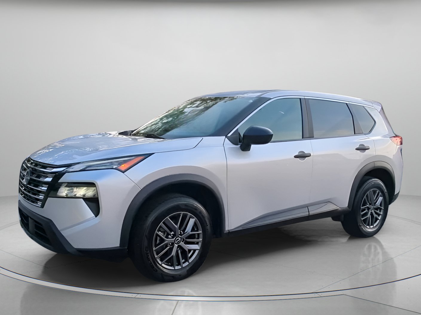Used 2024 Nissan Rogue S FWD image 13