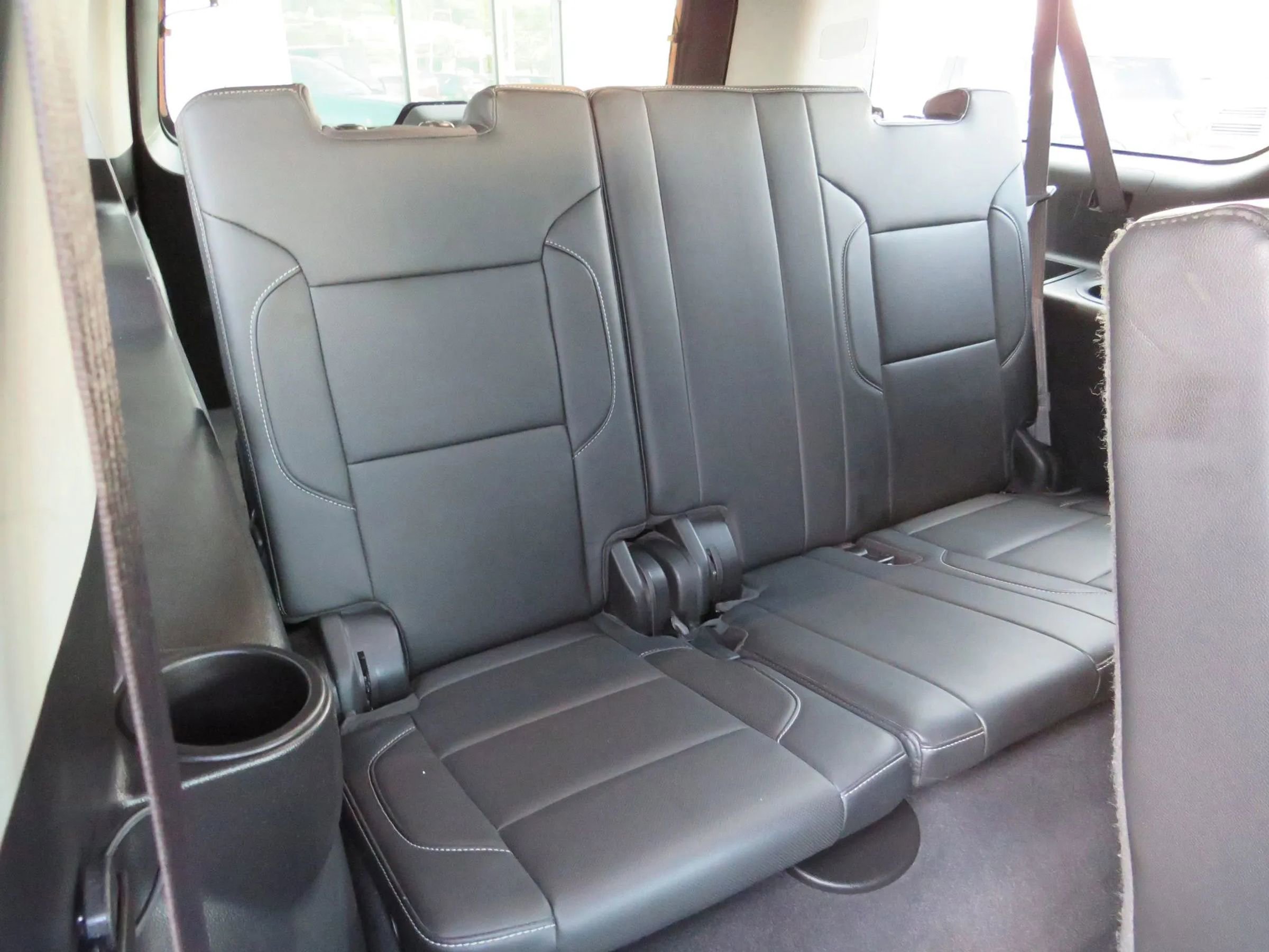 Used 2019 GMC Yukon XL SLT image 46