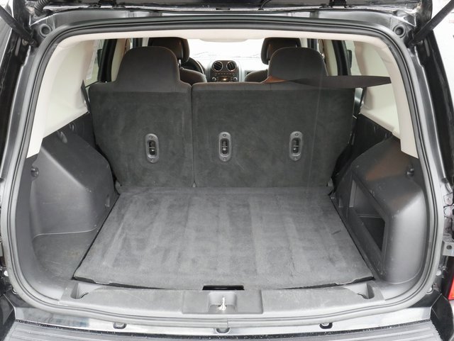 Used 2014 Jeep Patriot Latitude image 7