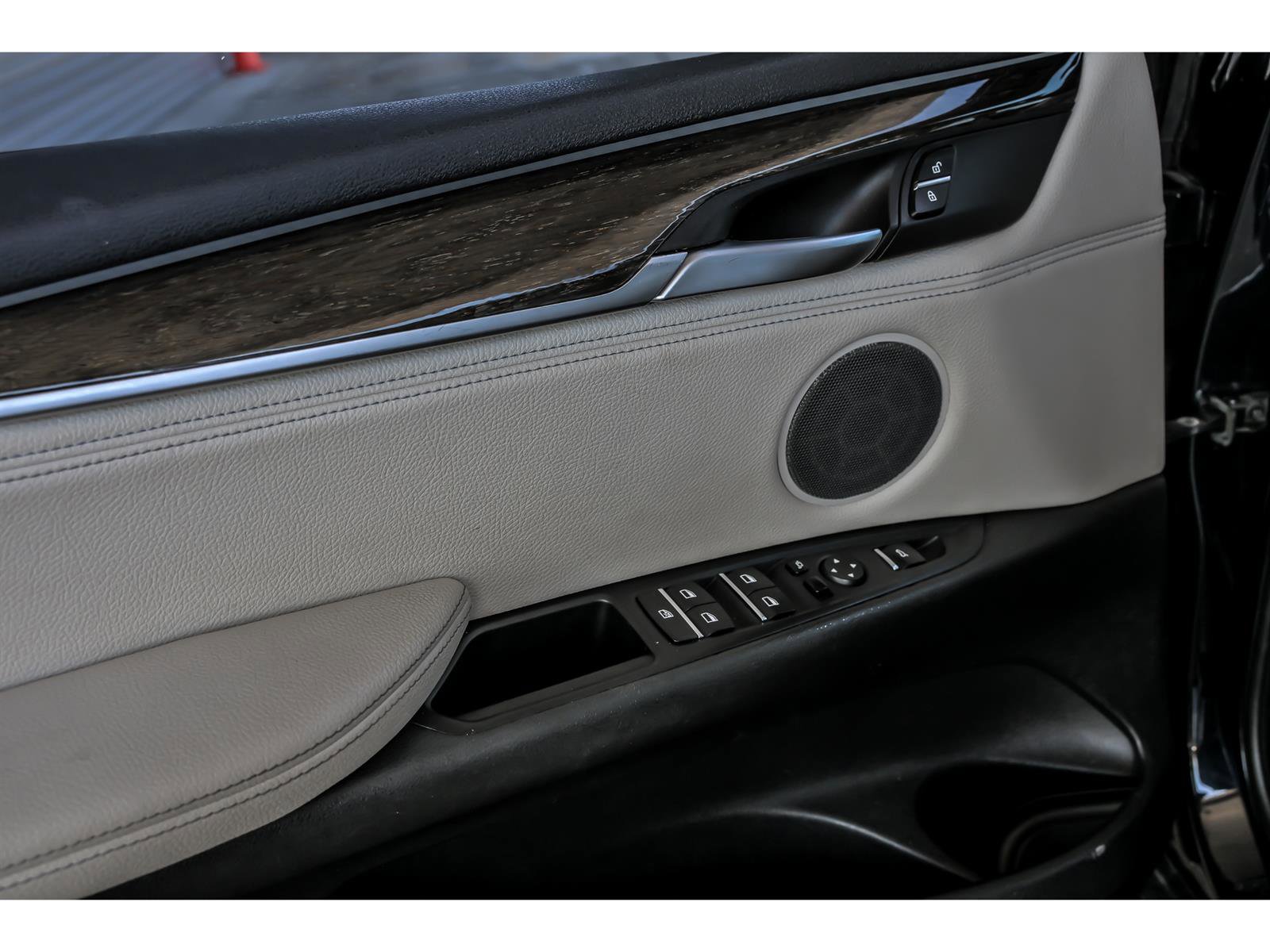 Used 2017 BMW X5 xDrive35i image 9