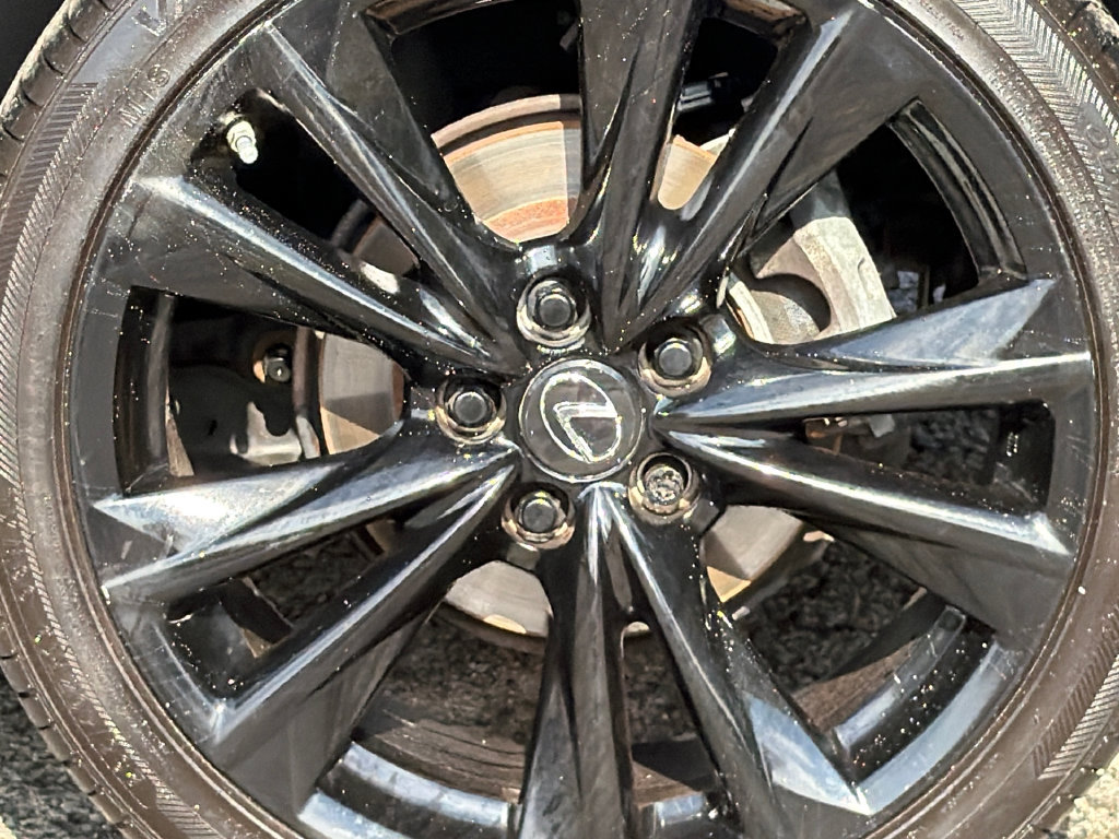 Used 2022 Lexus ES 350 F Sport w/ Accessory Package FWD image 6