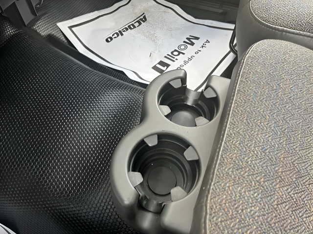 Used 2004 Chevrolet Silverado 2500 W/T RWD image 23