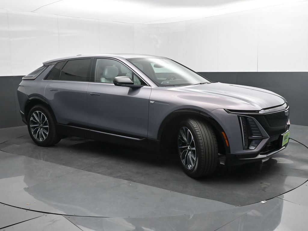 Used 2024 Cadillac Lyriq Sport AWD/4WD image 33