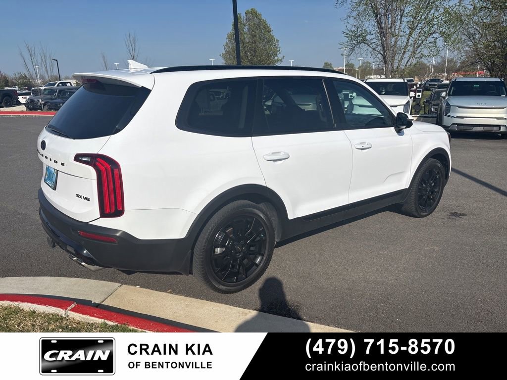 Used 2021 Kia Telluride SX w/ SX Prestige Package image 3