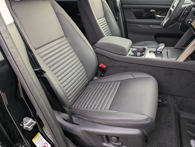 New 2025 Land Rover Discovery Sport S AWD/4WD image 18