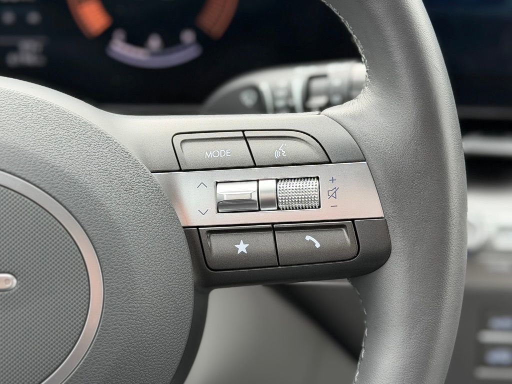 Used 2026 Hyundai Kona SEL Sport image 11