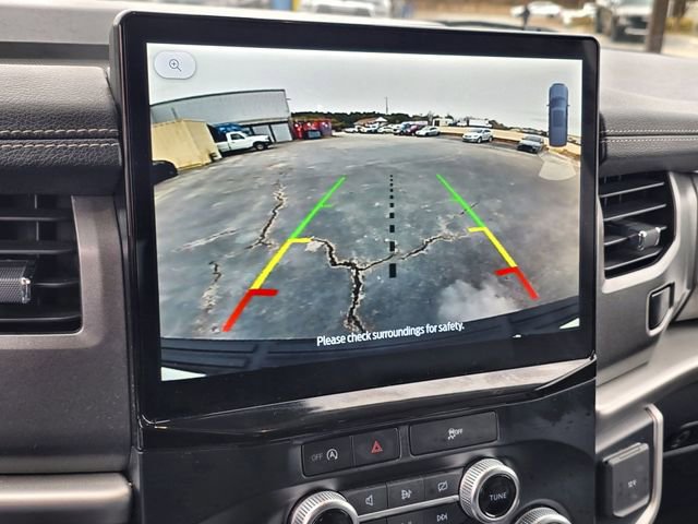 Used 2024 Ford Expedition XLT RWD image 28