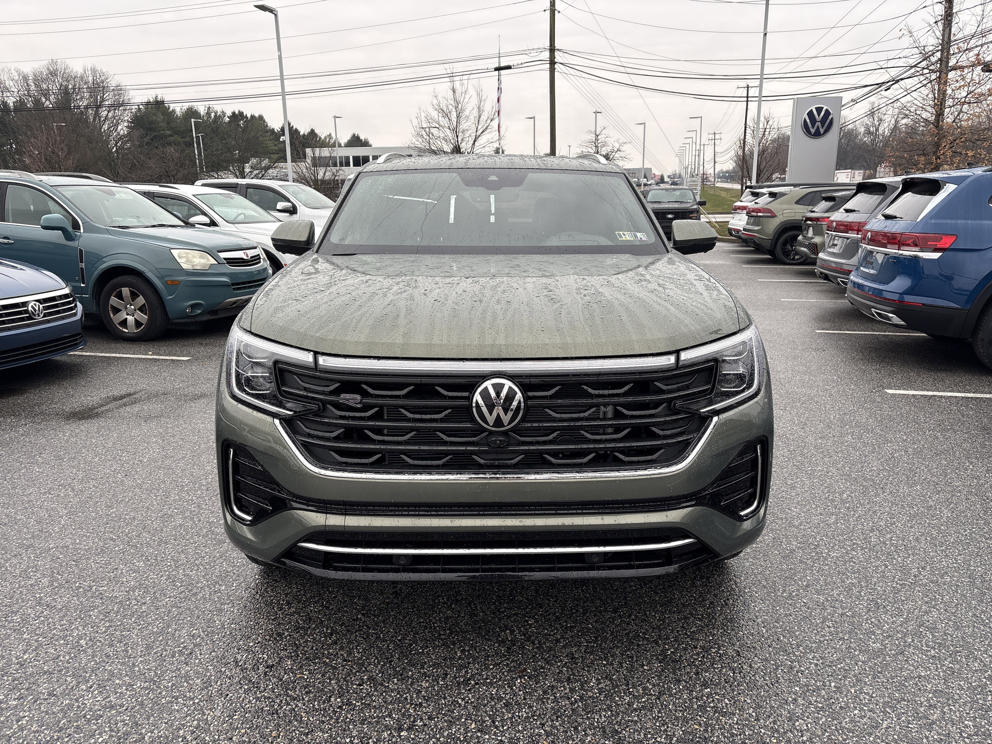 New 2026 Volkswagen Atlas Cross Sport SEL Premium R-Line image 2