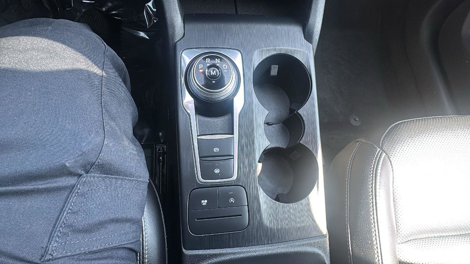 Used 2020 Ford Escape SEL image 18