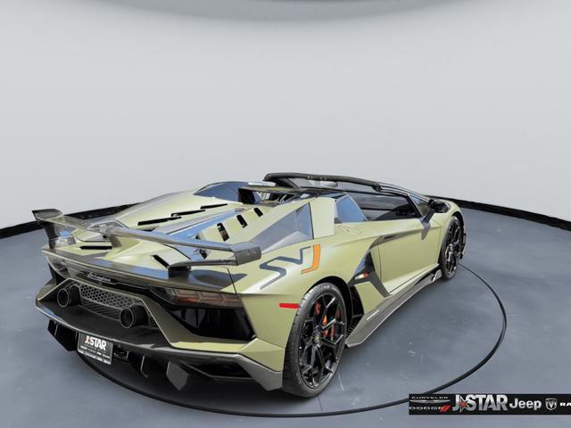 Used 2021 Lamborghini Aventador SVJ AWD/4WD image 7