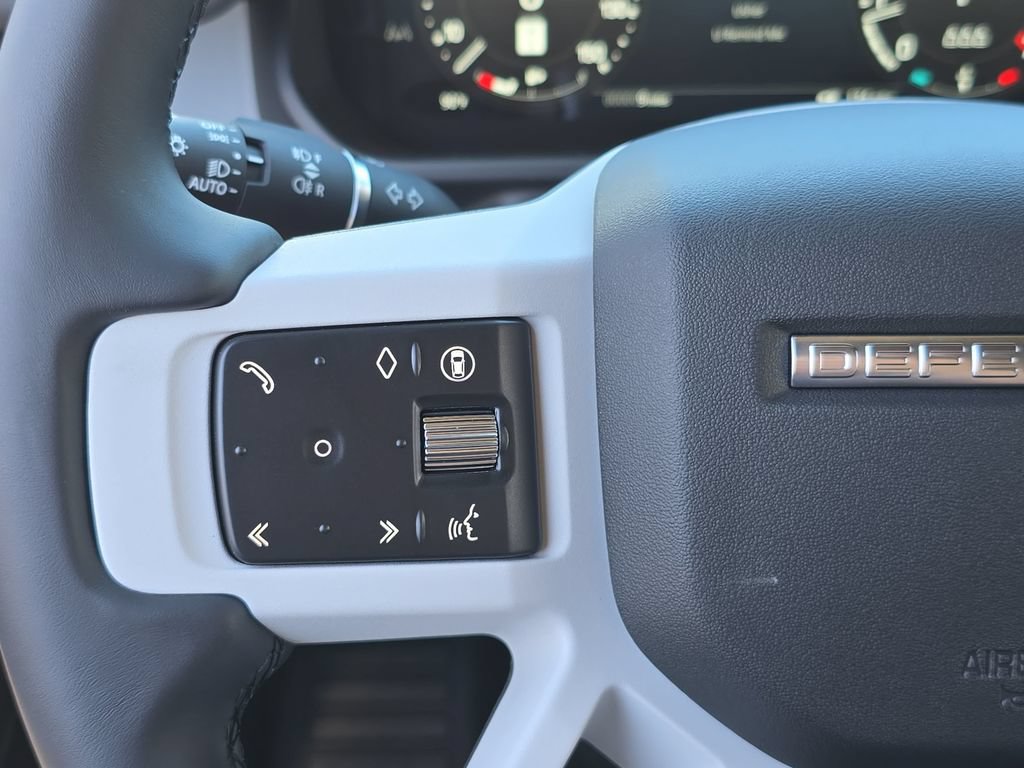 New 2026 Land Rover Defender 110 S AWD/4WD image 17