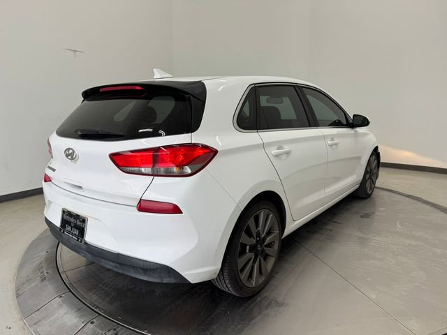 Used 2018 Hyundai Elantra GT image 30