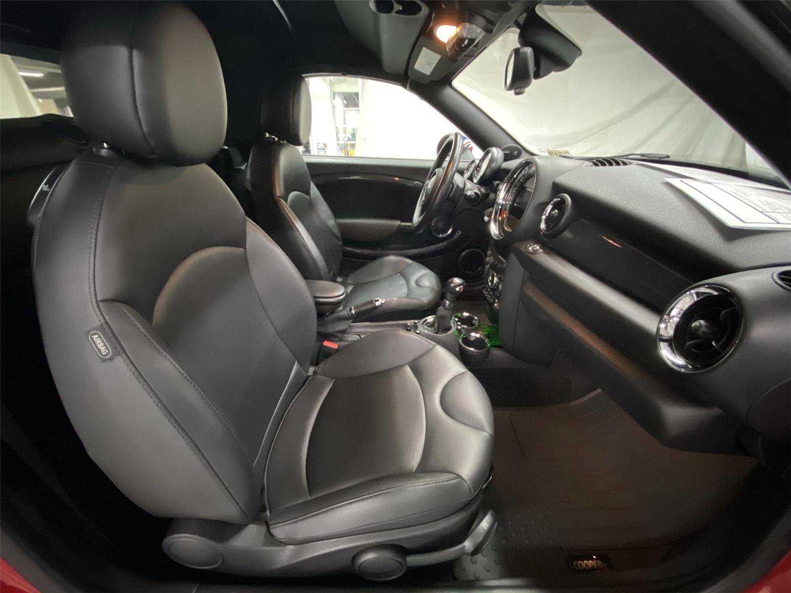 Used 2015 MINI Cooper Roadster S image 28