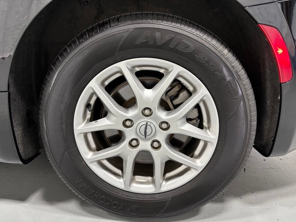 Used 2025 Chrysler Pacifica Select FWD image 61
