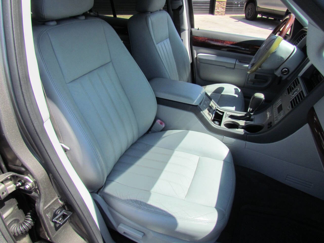 Used 2004 Lincoln Aviator Luxury image 19