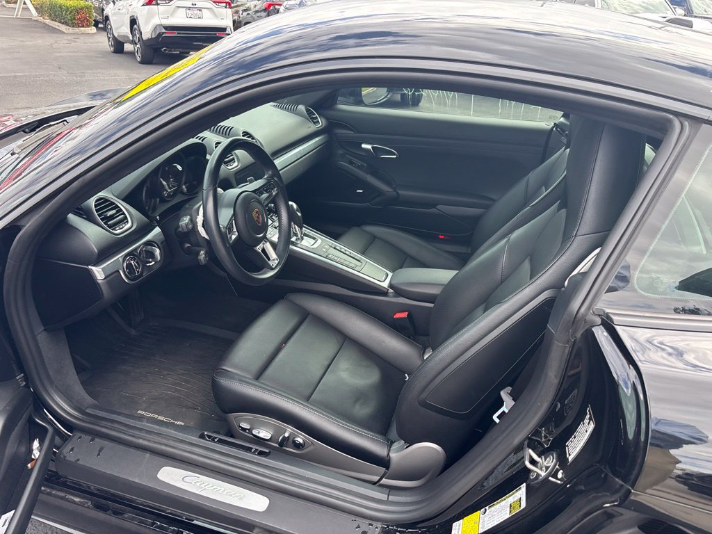 Used 2021 Porsche 718 Cayman RWD image 12