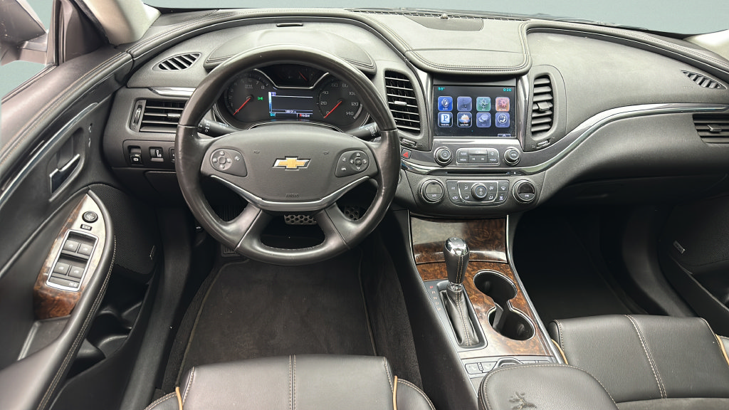 Used 2015 Chevrolet Impala LT FWD image 10