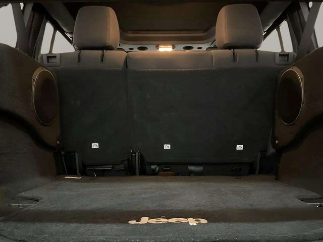 Used 2017 Jeep Wrangler Unlimited Sport w/ Connectivity Group image 80