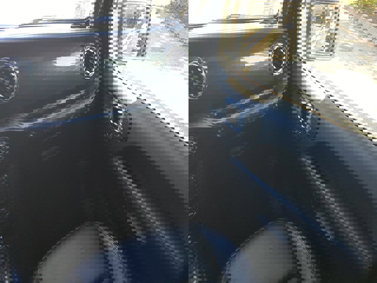 Used 2021 Jeep Wrangler Unlimited Rubicon w/ Trailer Tow Package image 17