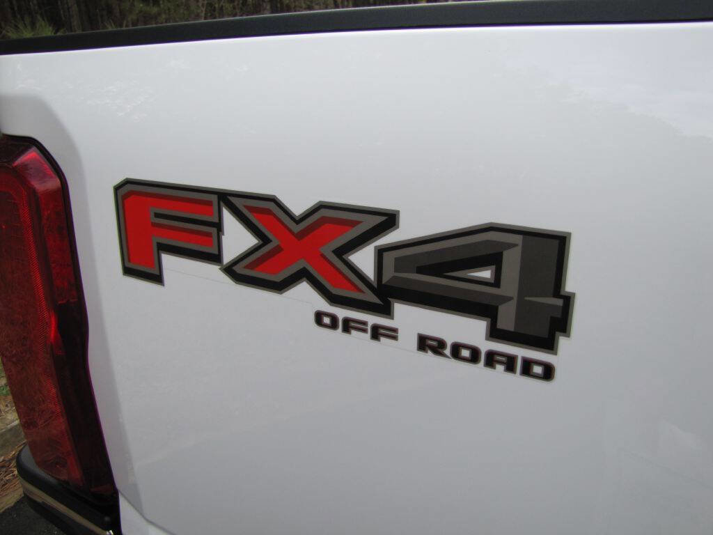 Used 2024 Ford F250 XLT w/ FX4 Off-Road Package image 29