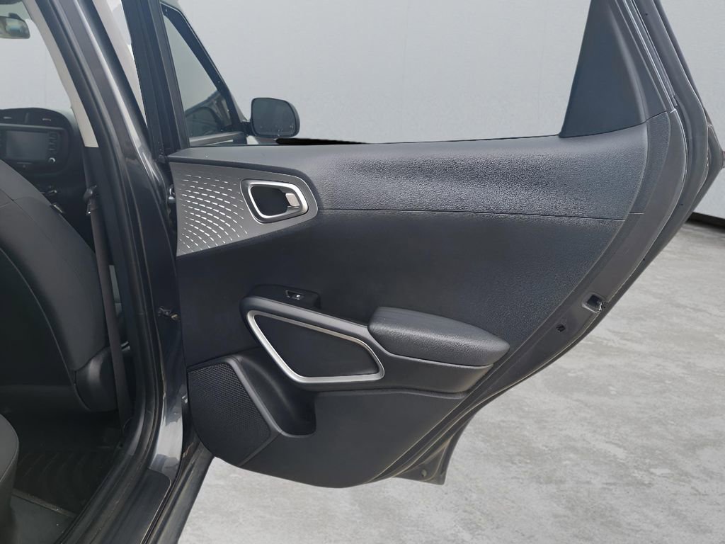 Used 2020 Kia Soul LX image 26