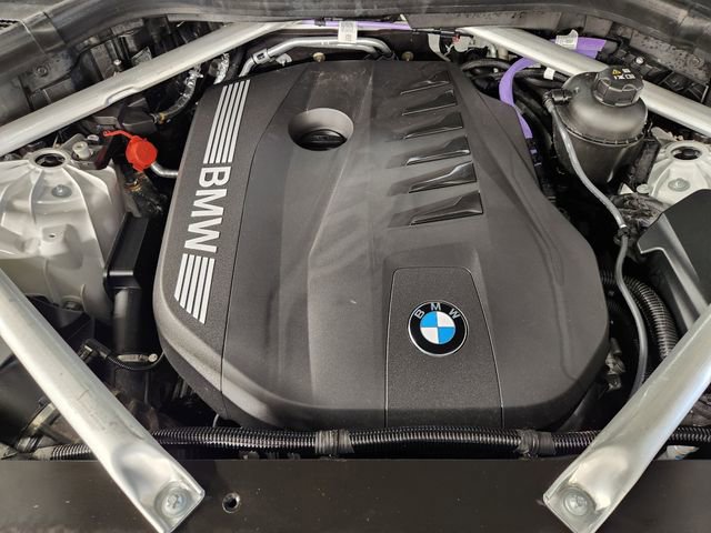 Used 2025 BMW X5 sDrive40i w/ M Sport Package image 33