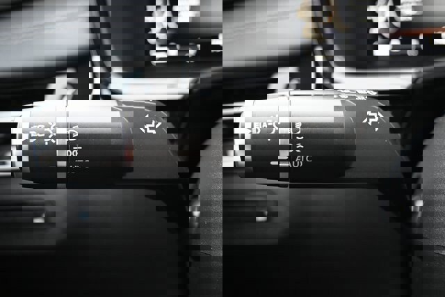 Used 2023 INFINITI QX60 Luxe image 42