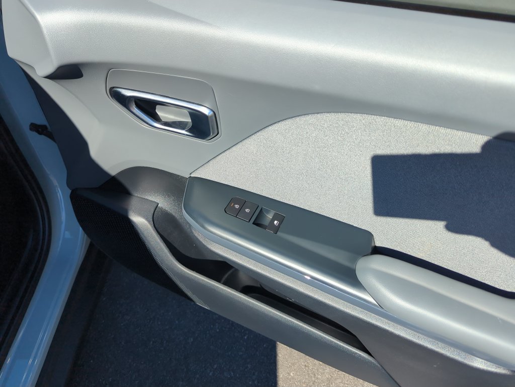Used 2025 Kia K4 EX FWD image 33