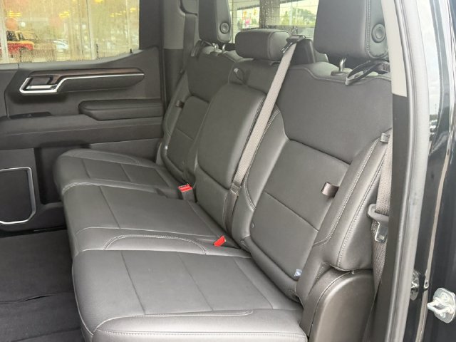 Used 2025 GMC Sierra 1500 SLT AWD/4WD image 10