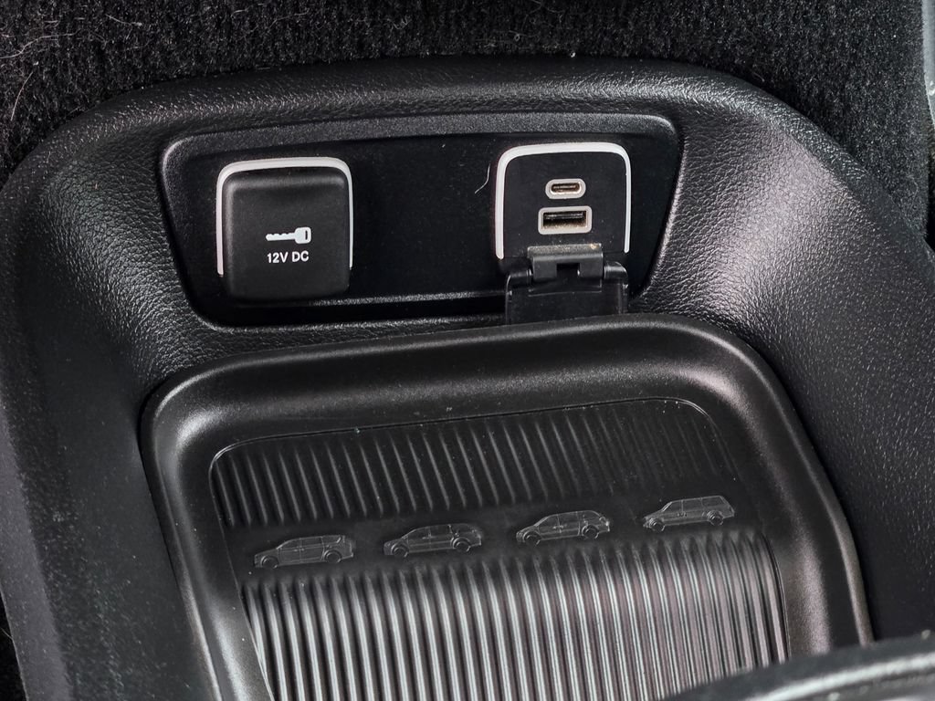 Used 2021 Chrysler Pacifica Touring-L w/ Uconnect Theater Family Group FWD image 49