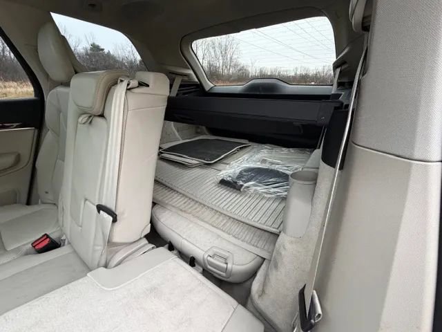 Used 2016 Volvo XC90 T6 Momentum w/ Protection Package Plus image 25