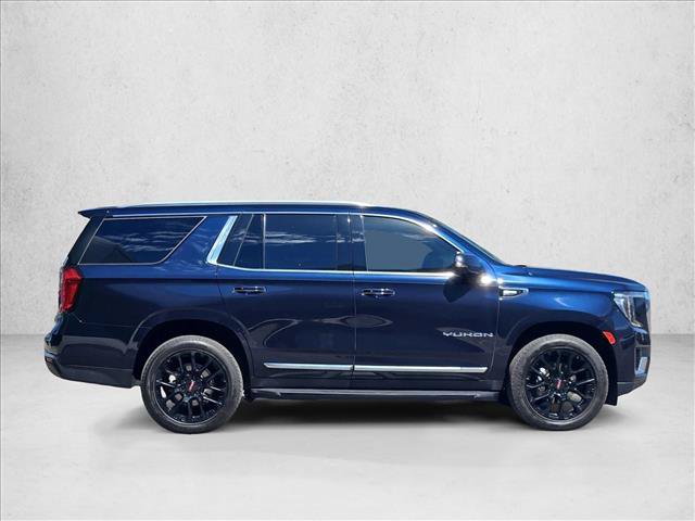 Certified 2022 GMC Yukon SLT w/ SLT Premium Package AWD/4WD image 9